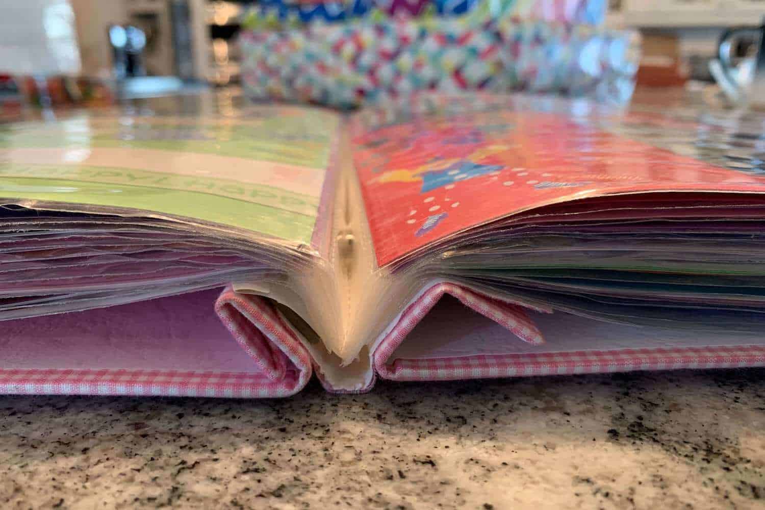 How To Pick Your Scrapbook Album Scrapbooking Bee